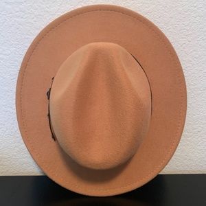 Tan Western Cowboy Style Hat With Belt